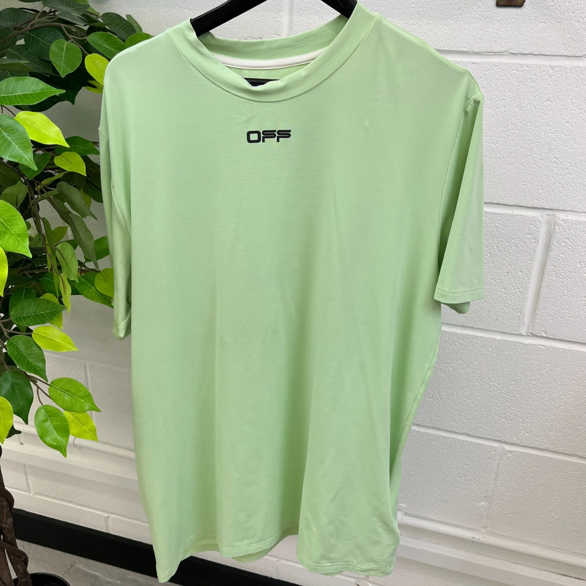 Men's Arrow Logo T-Shirt Green Size XL
