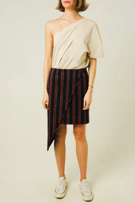 One shoulder T-shirt