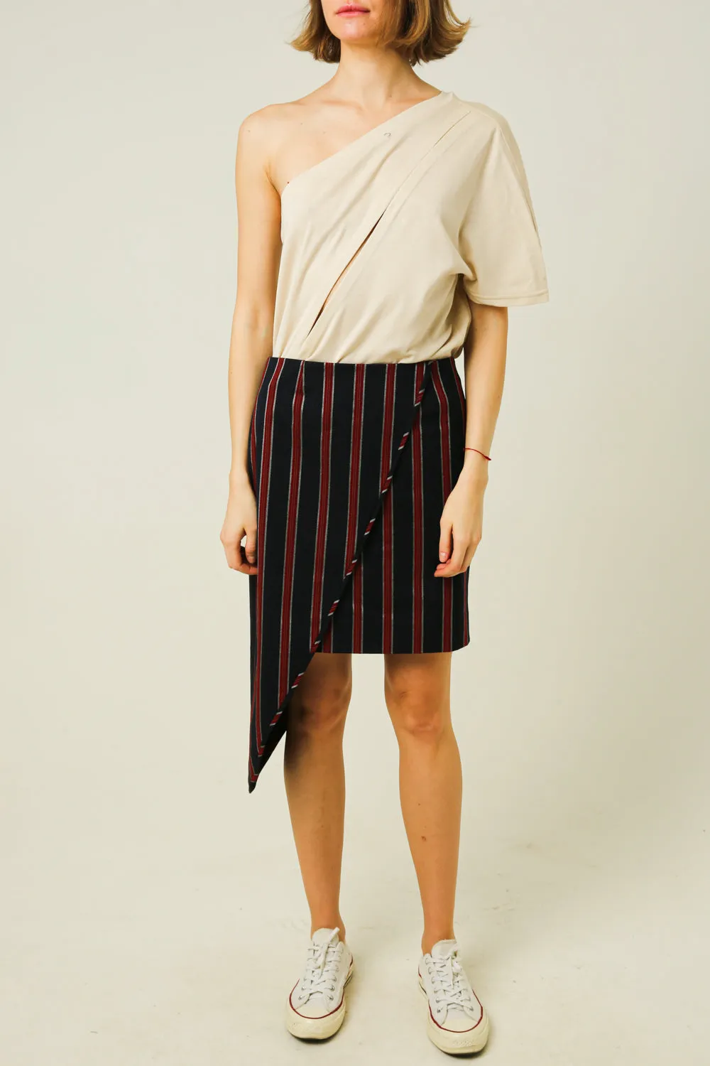 One shoulder T-shirt